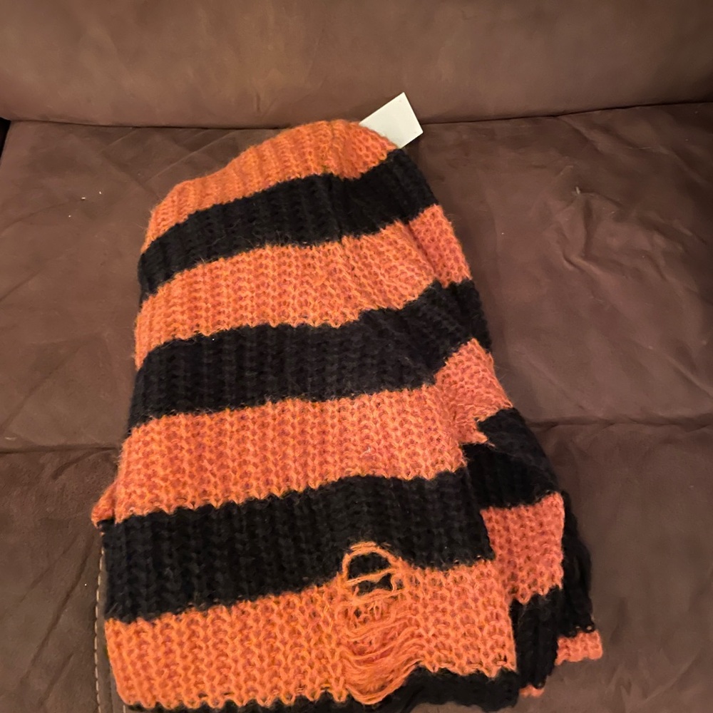 Sweater over sized striped sweater NEW with tags size LG - Picture 5 of 9